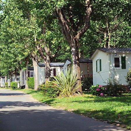 Camping Zelaia Ascain Bagian luar foto